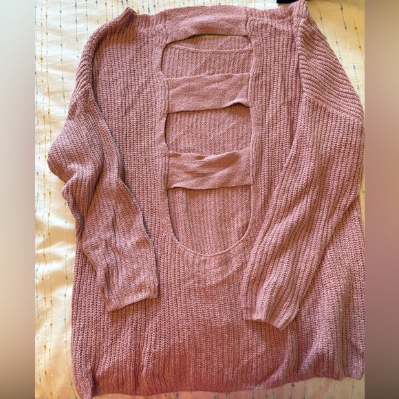 Express Sweater - Picture 3 of 3